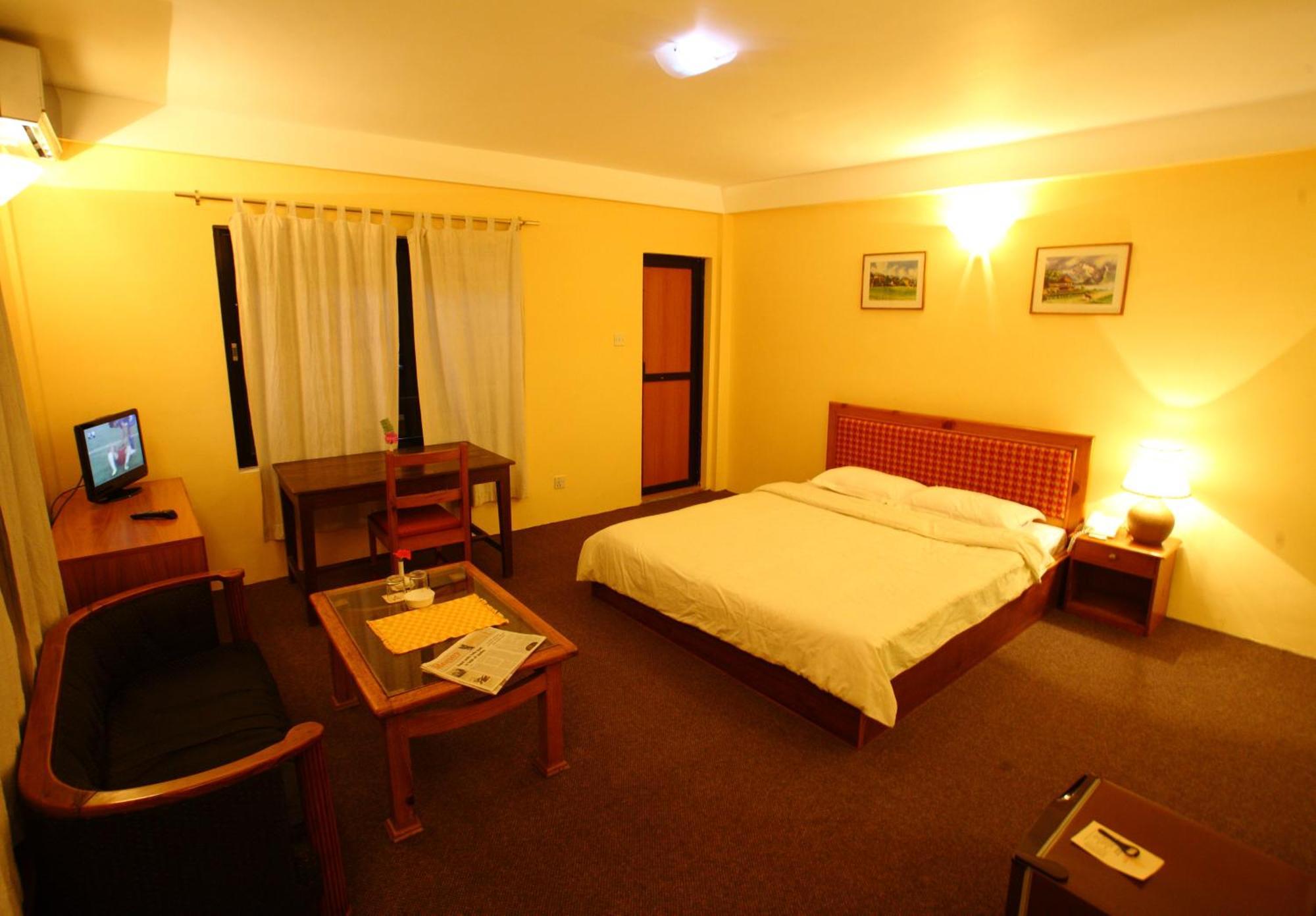 Royal Astoria Hotel Katmandou Extérieur photo