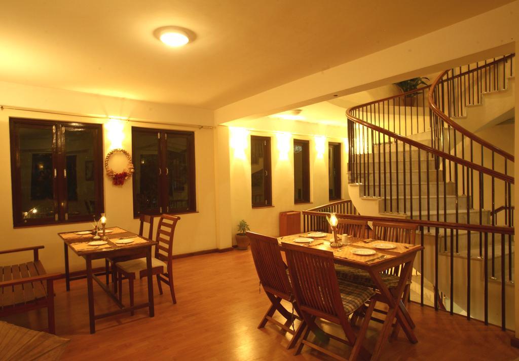 Royal Astoria Hotel Katmandou Extérieur photo
