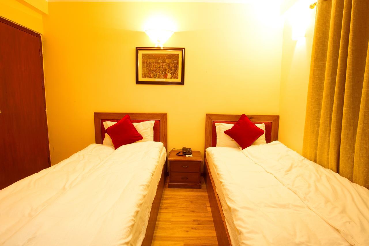 Royal Astoria Hotel Katmandou Extérieur photo